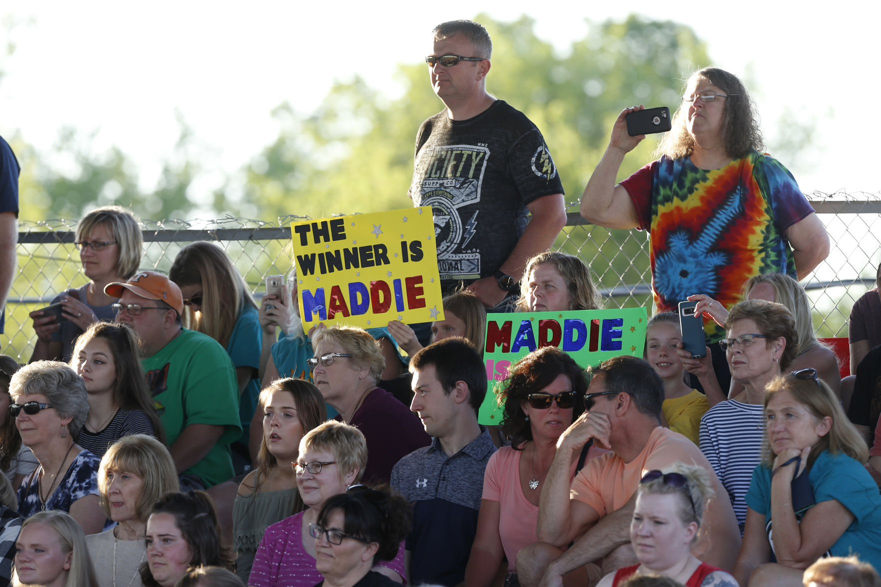 051518mp-Maddie-Poppe-concert-61